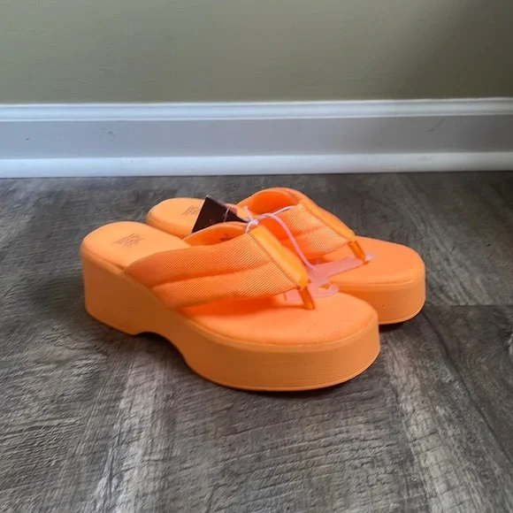 wild fable Shoes 3for3 Wild Fable Orange Platform Sandals Flip